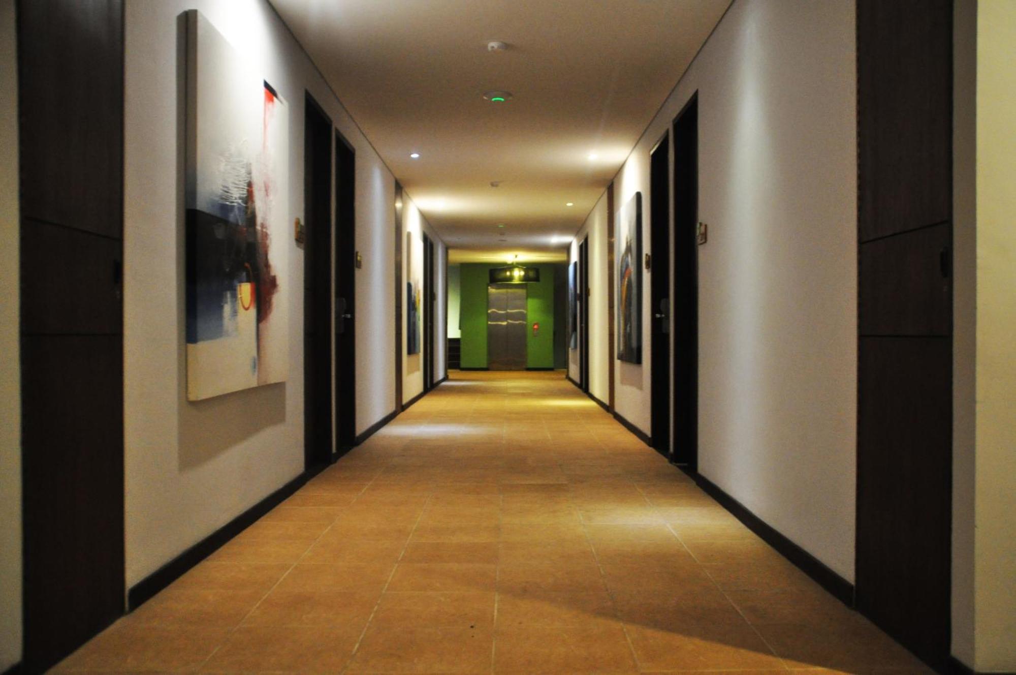 Praja Hotel Denpasar  Ngoại thất bức ảnh