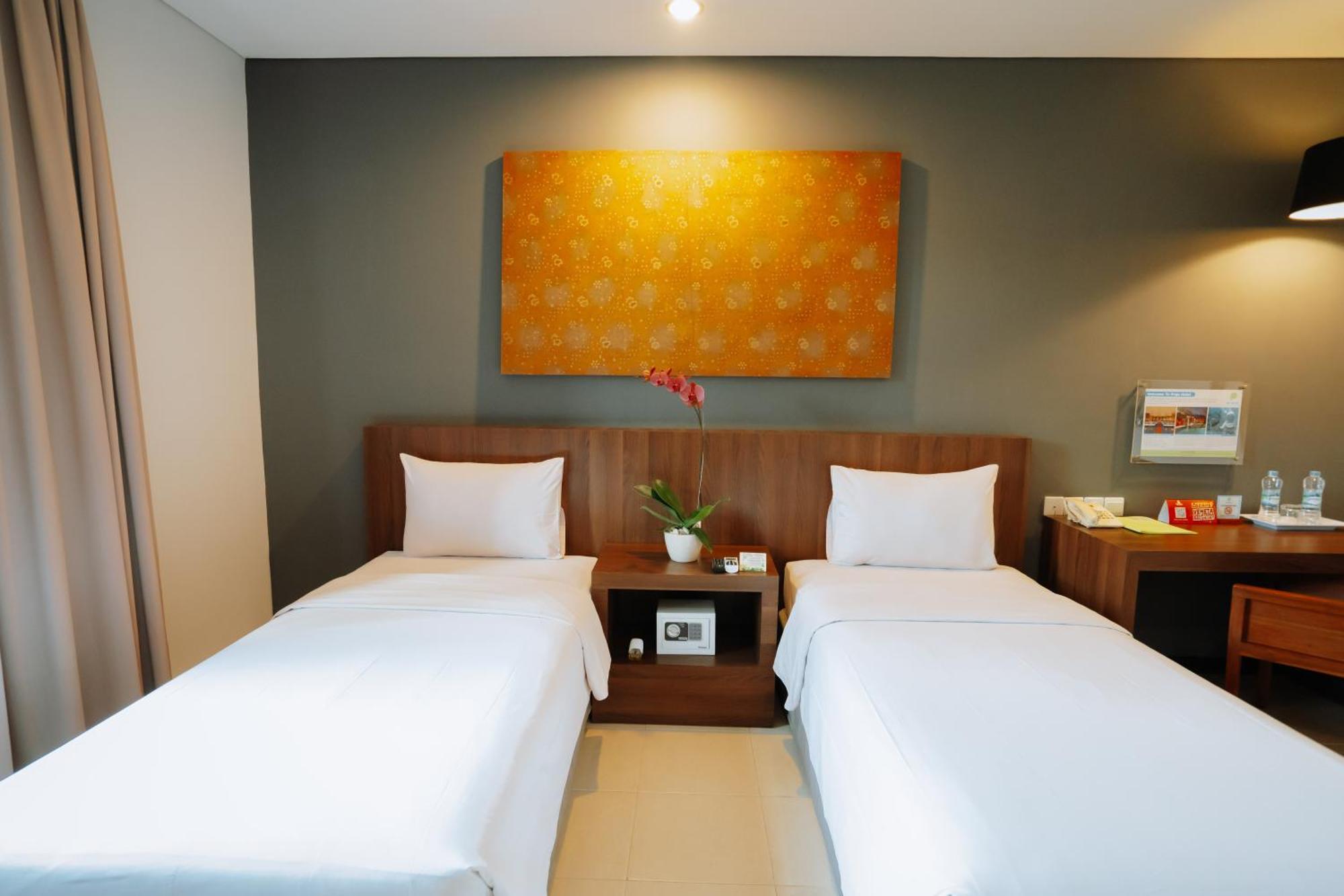 Praja Hotel Denpasar  Ngoại thất bức ảnh