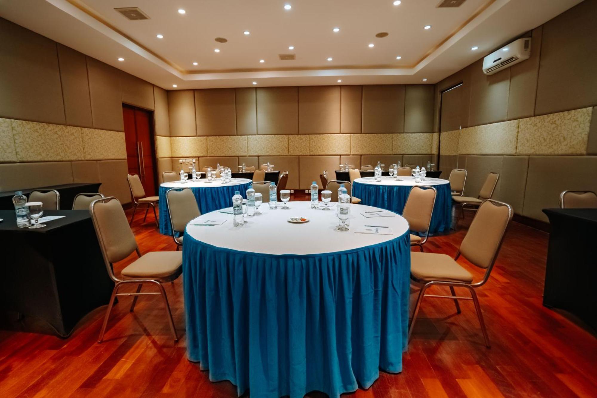 Praja Hotel Denpasar  Ngoại thất bức ảnh