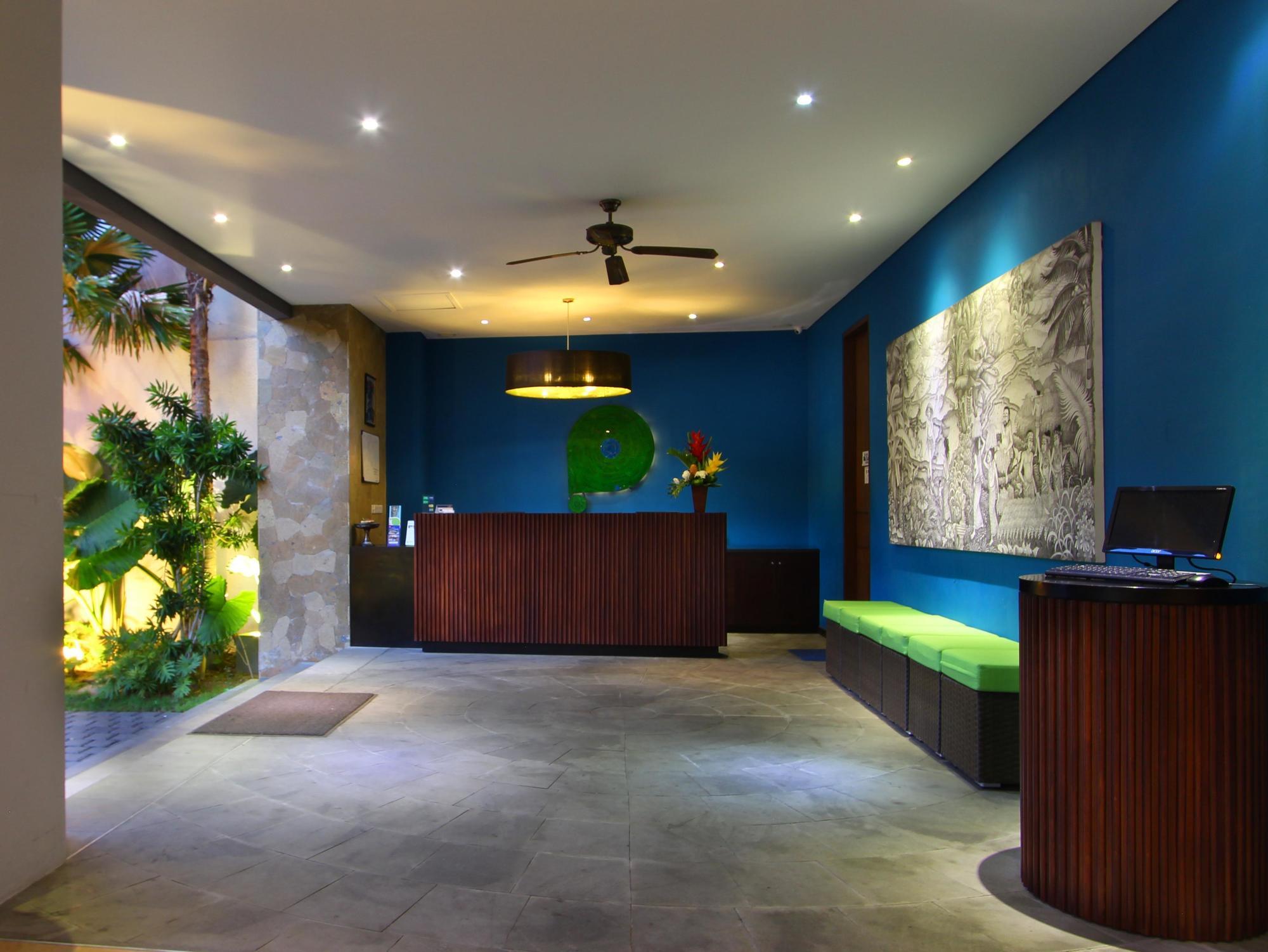 Praja Hotel Denpasar  Ngoại thất bức ảnh