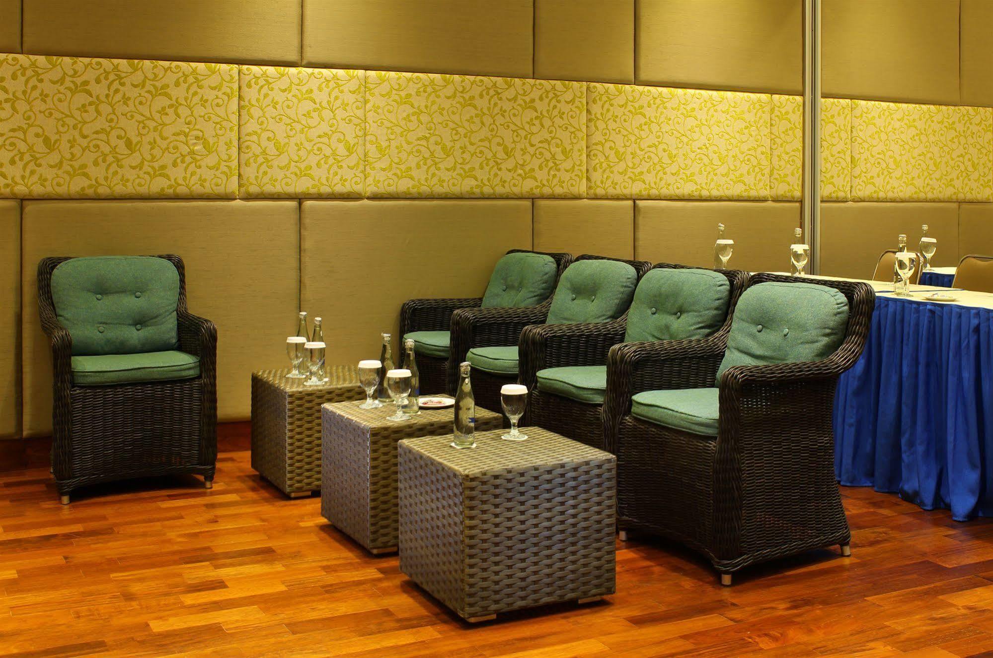 Praja Hotel Denpasar  Ngoại thất bức ảnh