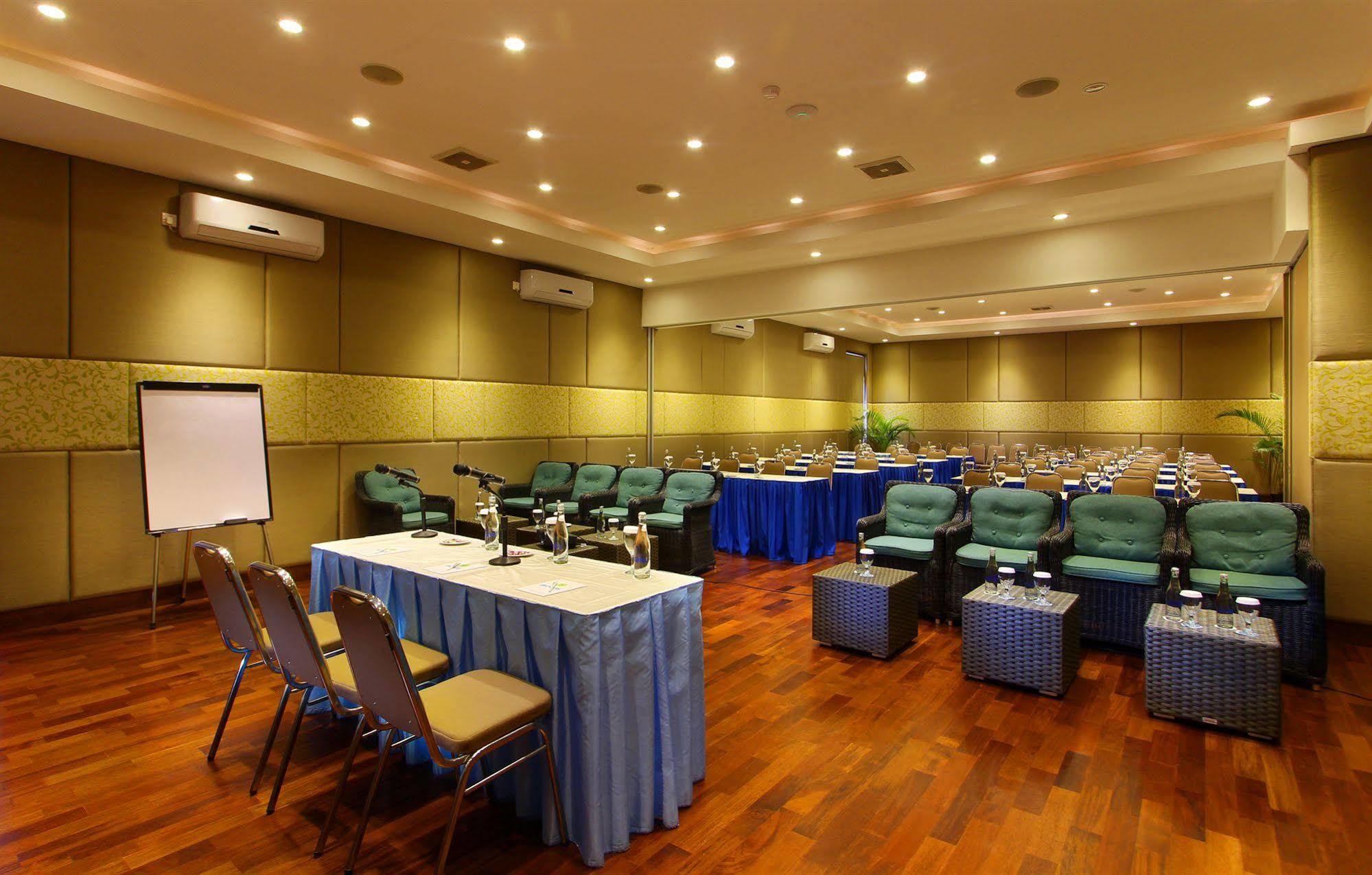 Praja Hotel Denpasar  Ngoại thất bức ảnh