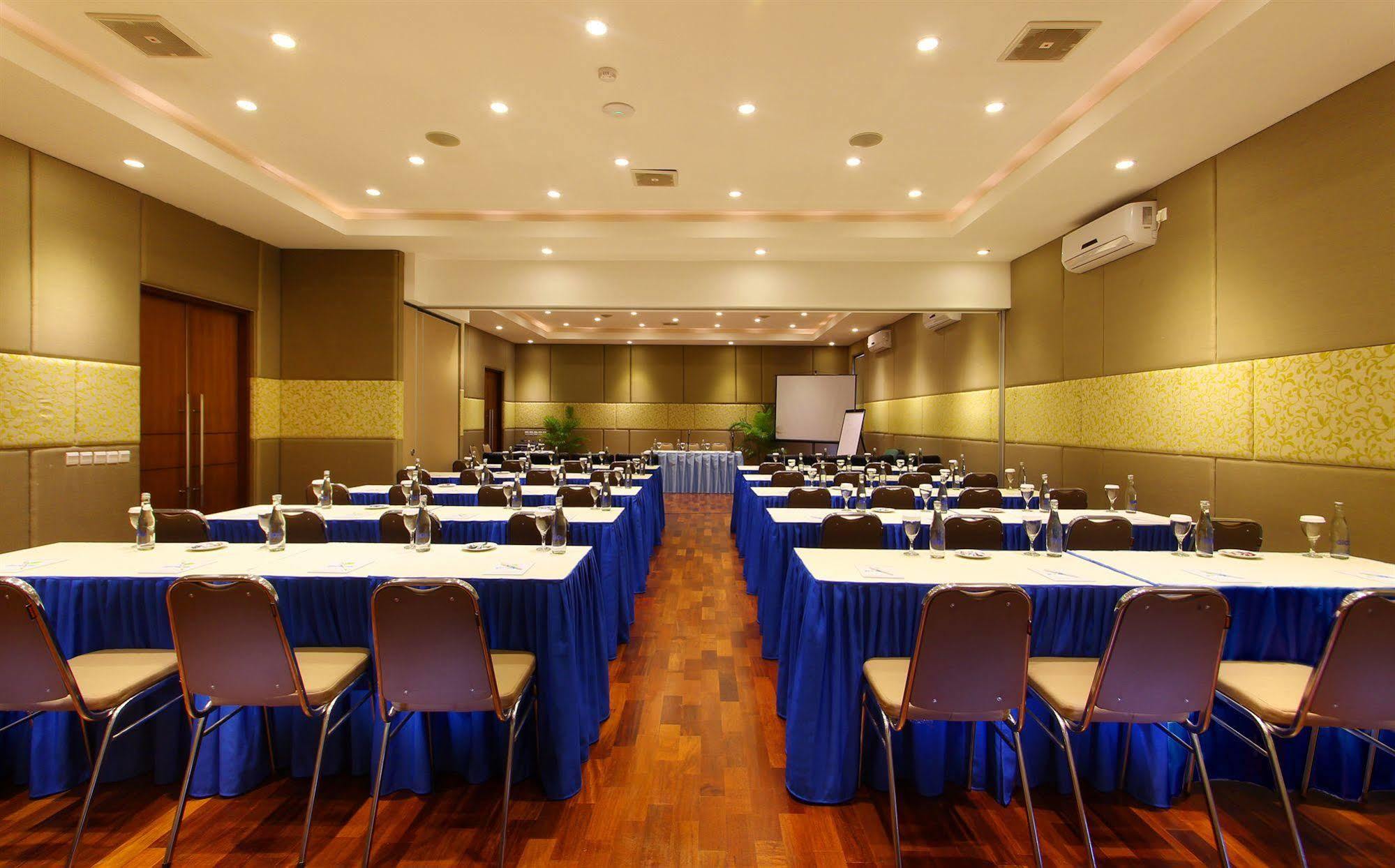 Praja Hotel Denpasar  Ngoại thất bức ảnh